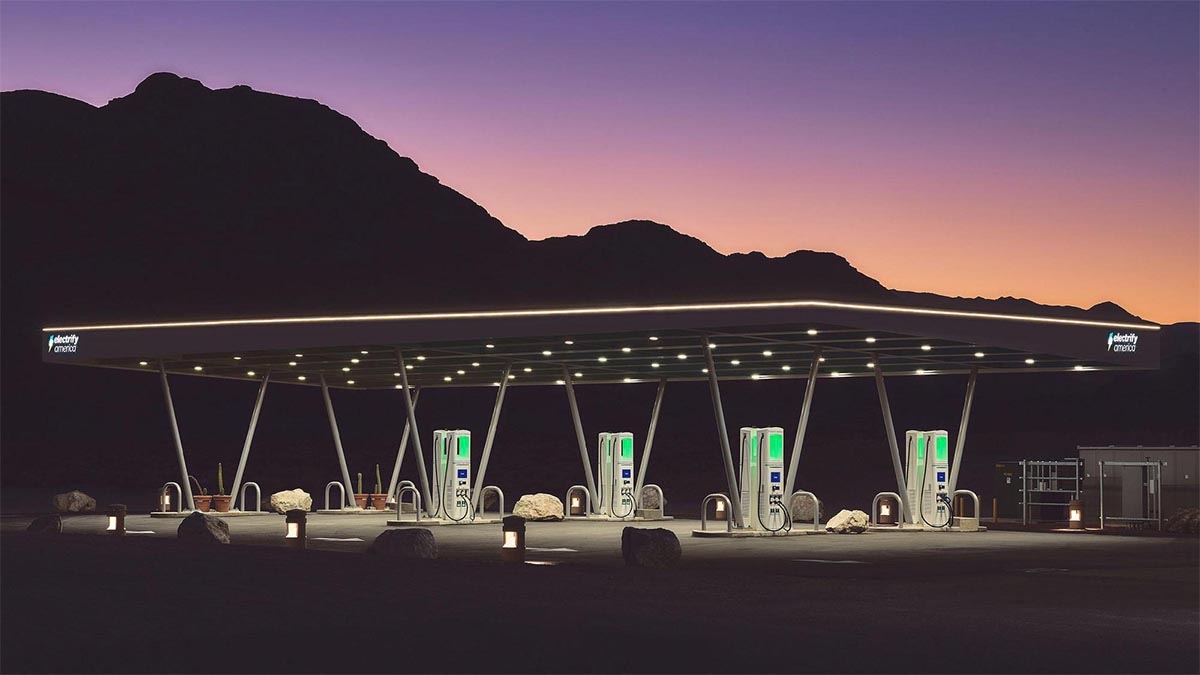 Les règles californiennes en matière de fiabilité des bornes de recharge pour véhicules électriques entrent dans une nouvelle phase le 28 septembre.